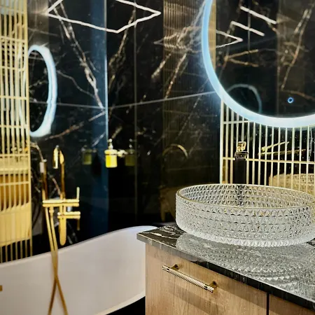 Ingalaxy Black Apartment *